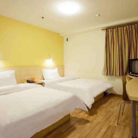 7Days Inn Changchun Renmin Avenue Pingquan Road Esterno foto